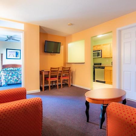 Master Suites Hotel Уолдорф Экстерьер фото